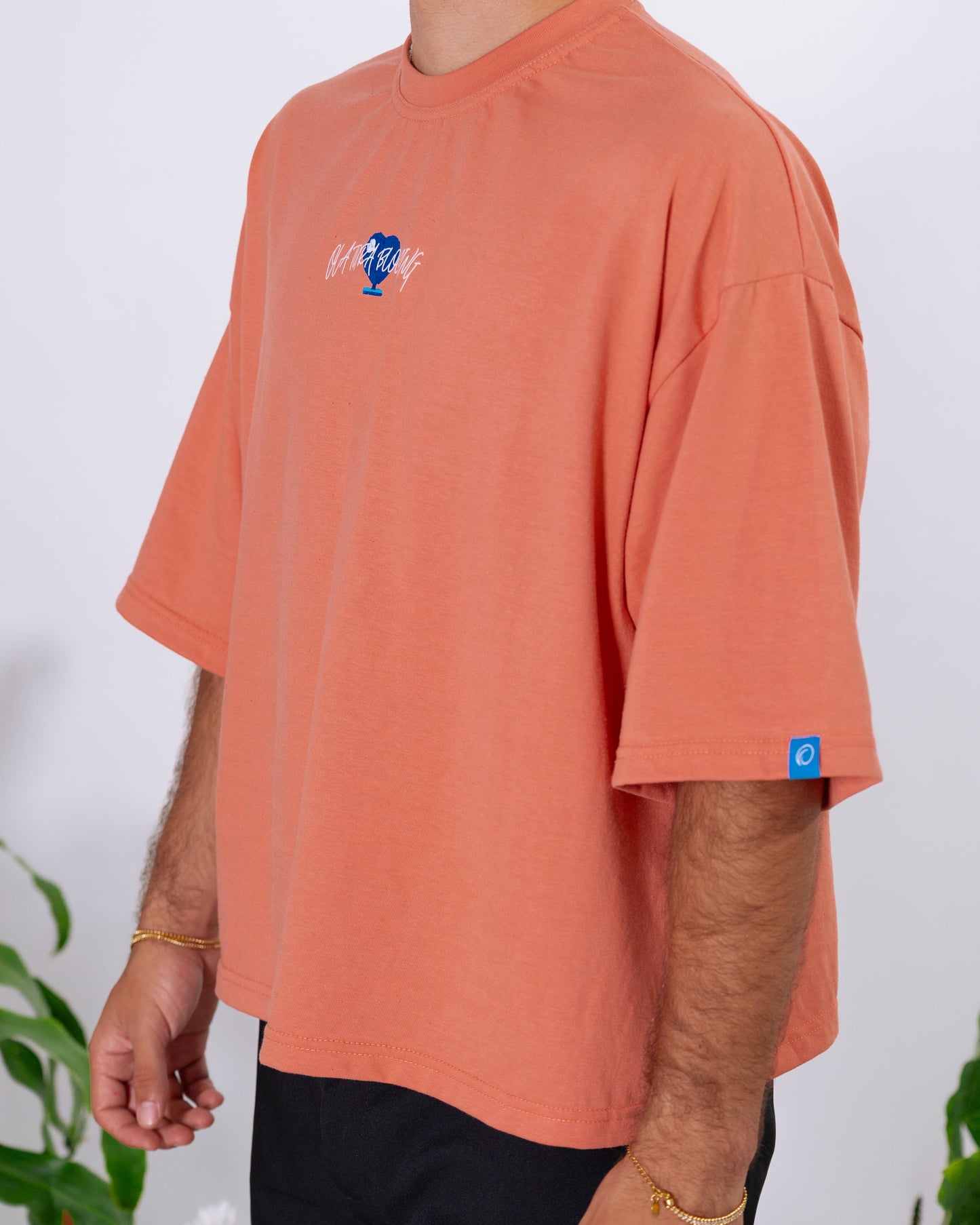 OLATURA BLOOMING TEE
