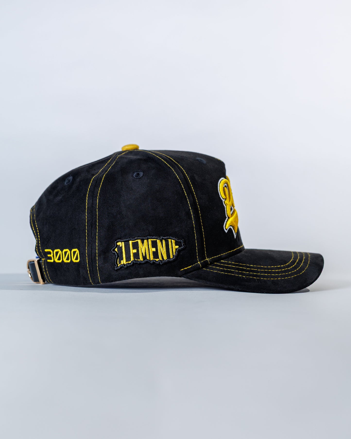 PéErre Roberto Clemente Edition Suede Trucker Cap in Black/Yellow