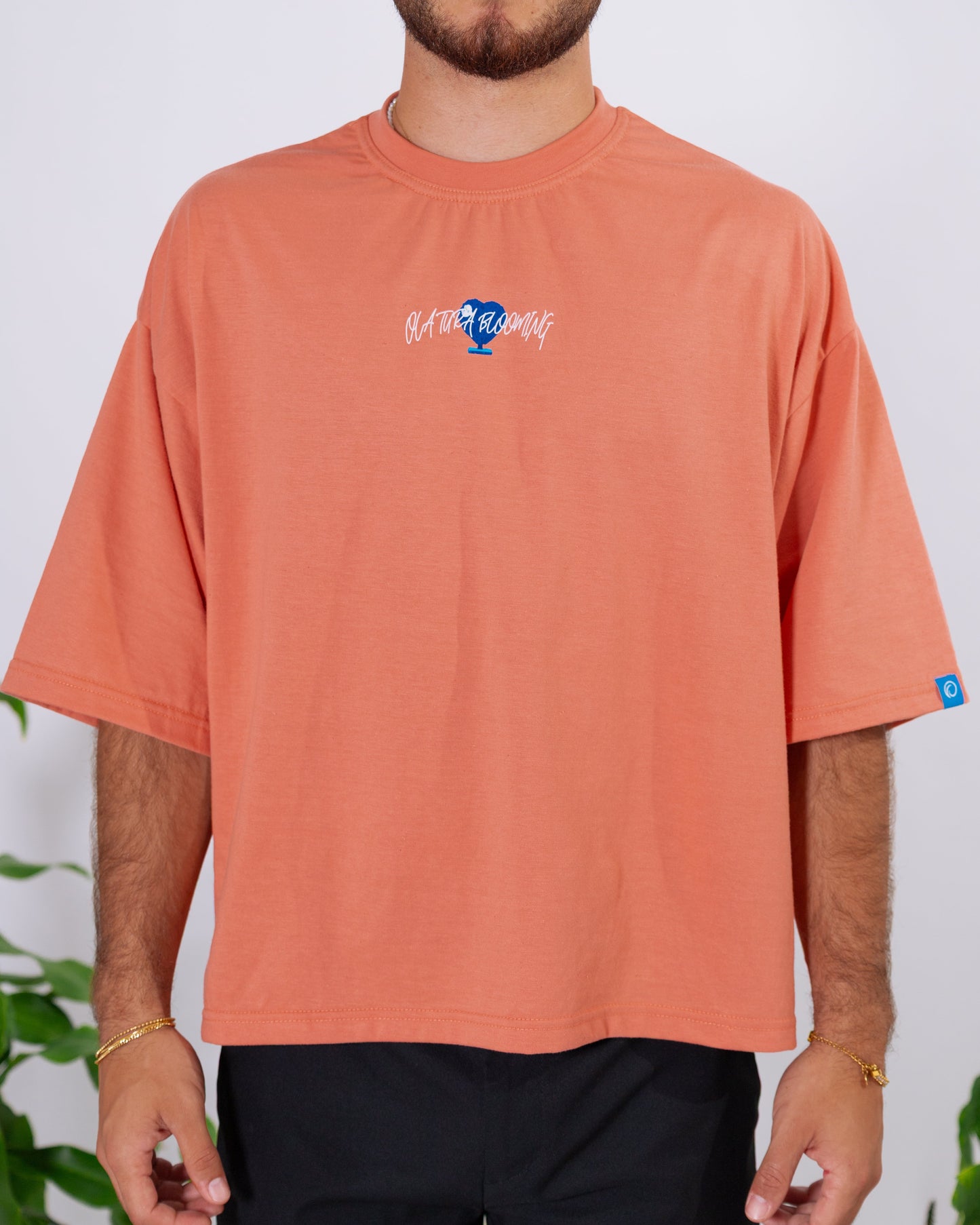 OLATURA BLOOMING TEE